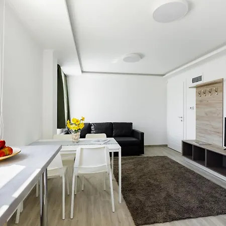 Park 5 By Interhome بالاتونسزارسكو